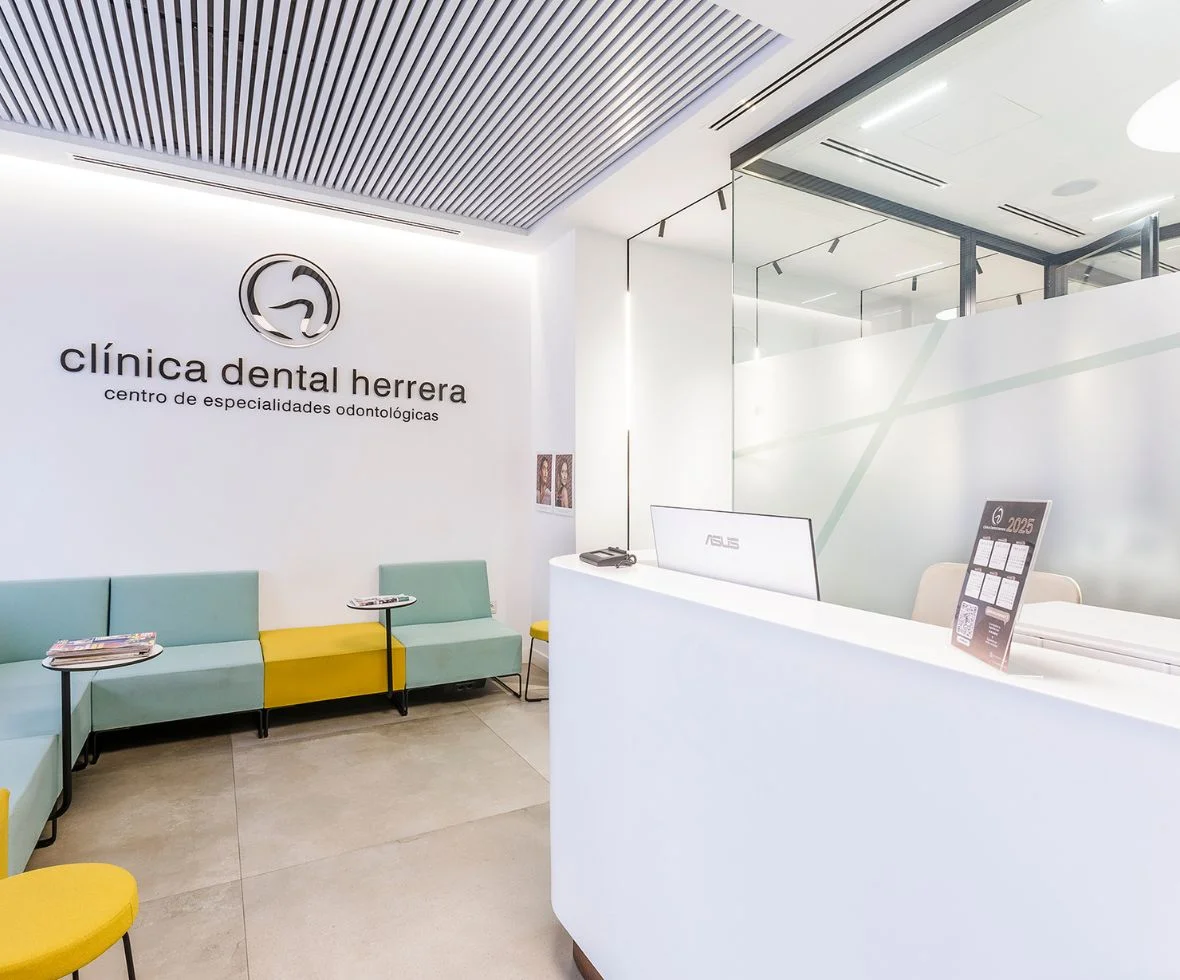 recepción clínica dental herrera